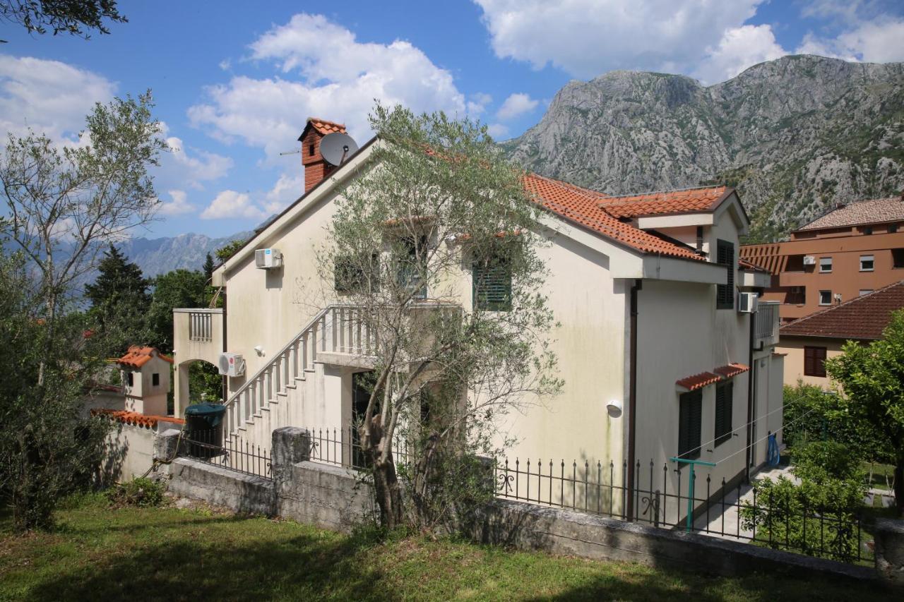 Apartmani Dijana 2 Kotor Exterior photo